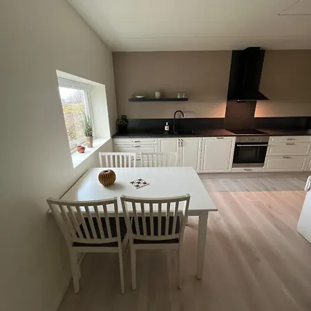 New Modern In With 2 Bedrooms * Senja
