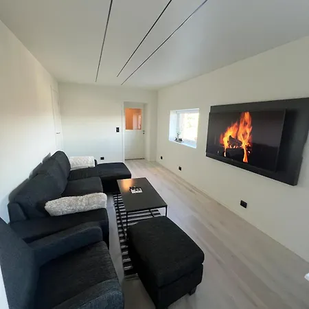 New Modern In With 2 Bedrooms * Senja