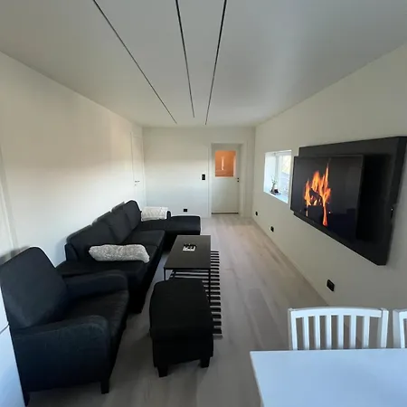 New Modern In With 2 Bedrooms