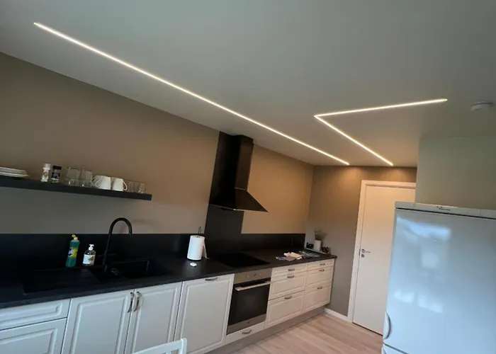 New Modern In With 2 Bedrooms Lejlighed *